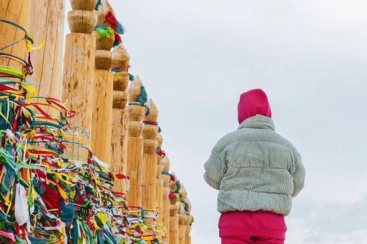 13 столбов Сэргэ (Мыс Бурхан)