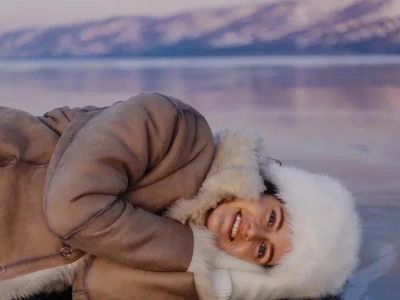 Гладкий лед Баргузинского залива.
